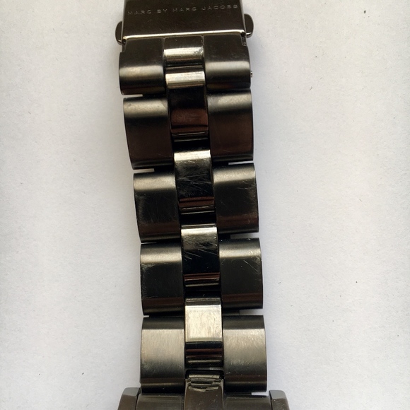 Marc by Marc Jacobs Amy Watch in Gun Metal - Picture 5 of 8